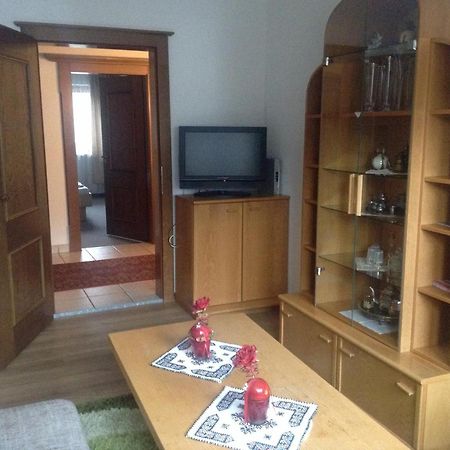 Ferienwohnung Blumen Penz Zell am Ziller Rum bild