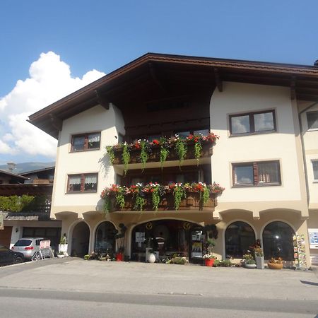 Ferienwohnung Blumen Penz Zell am Ziller Rum bild